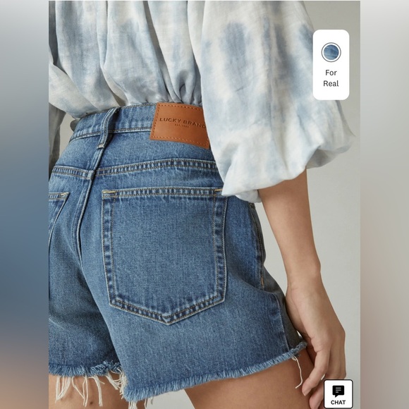 Lucky Brand Mom High Rise Denim Shorts Frayed Hem Button Fly - Size 0/25 - Picture 4 of 15